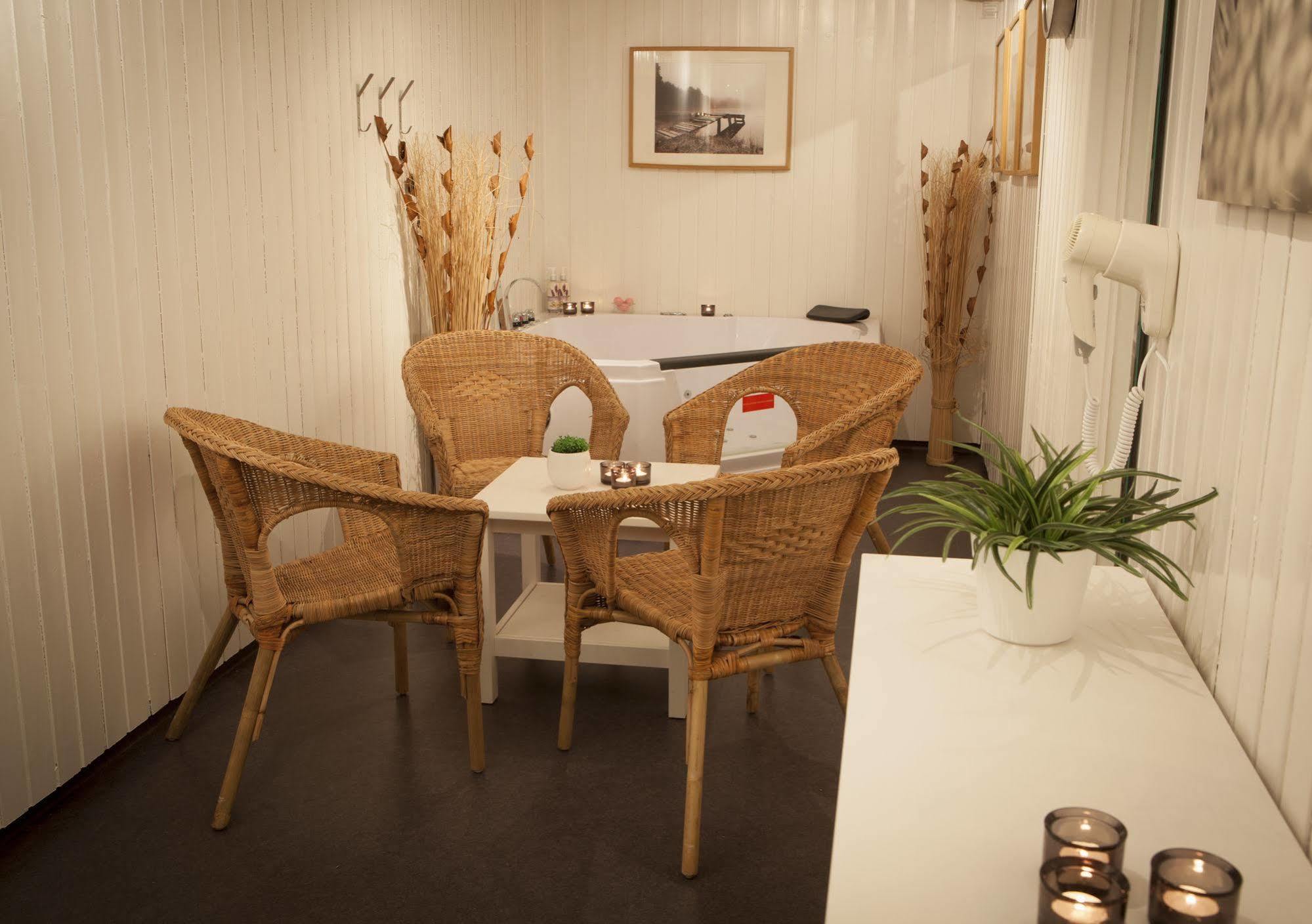 Stora Hotellet Markaryd Extérieur photo